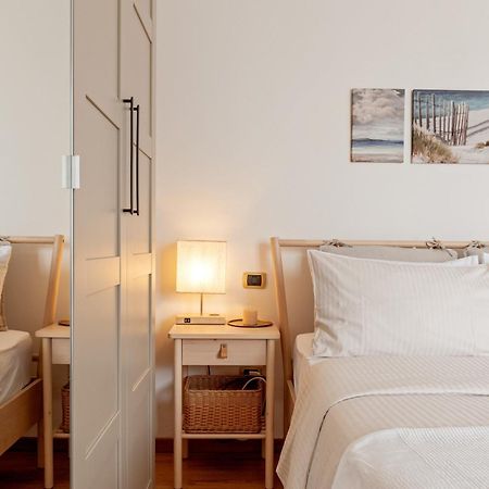 Апартаменты Cozy Retreat In Coastal Ливорно Экстерьер фото